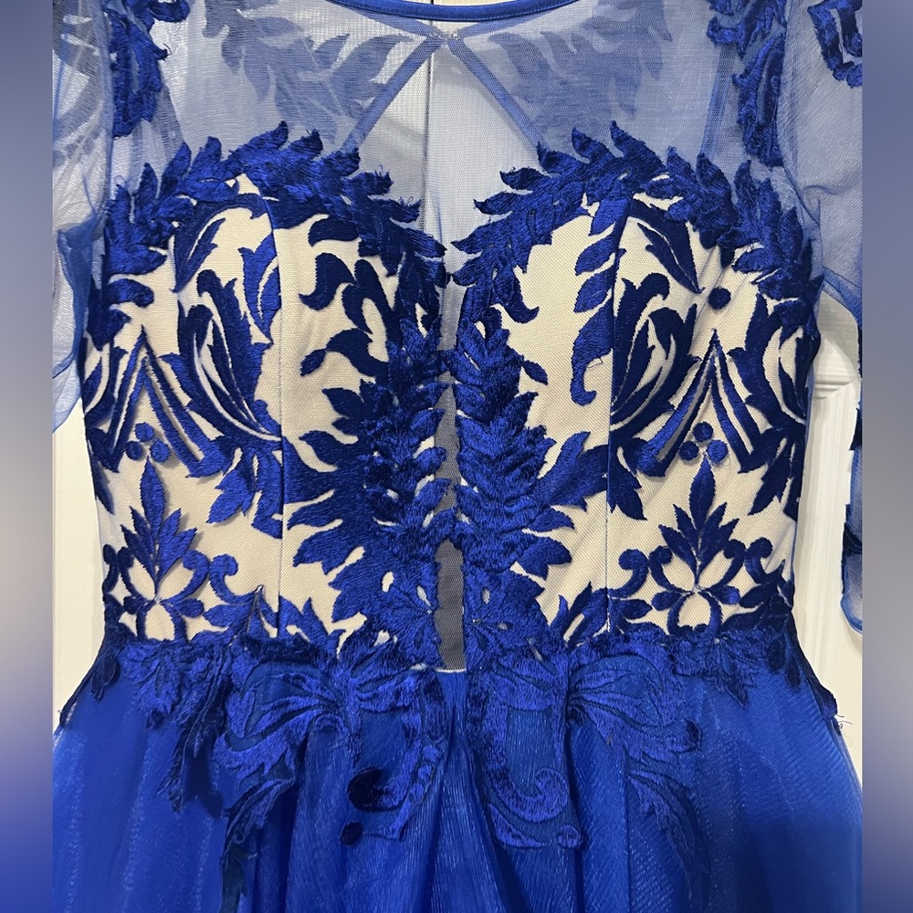 3/4 Lace Sheer Sleeve Royal Blue Gown Turkish Gown from Turkey - Picture 3 of 9